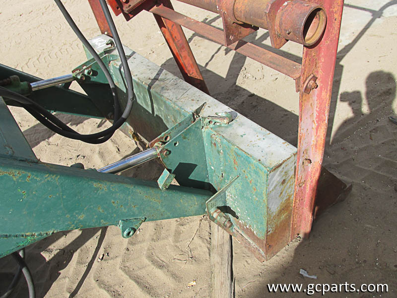 46 LOADER 5FT W/ GRAPPLE